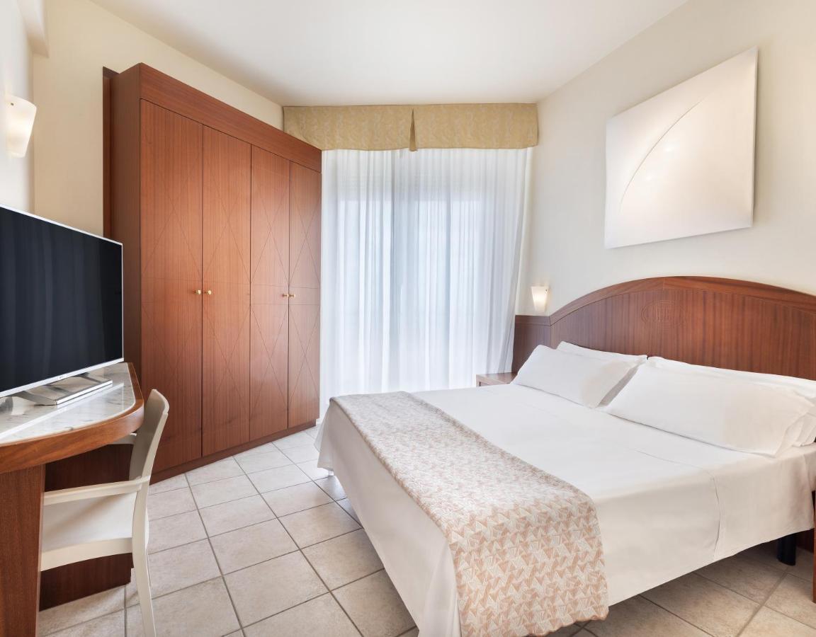 Hotel Bellevue Beach - Sul Mare Milano Marittima Exterior foto